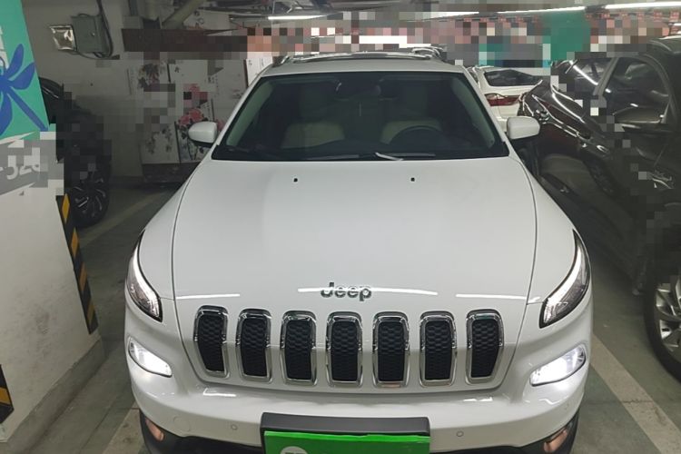 Used Jeep Cherokee 2016 2.0L Superior Edition Front