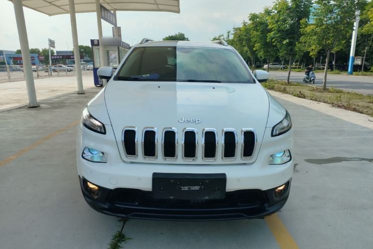 Used Jeep Cherokee 2016 2.4L Leading Edition Front