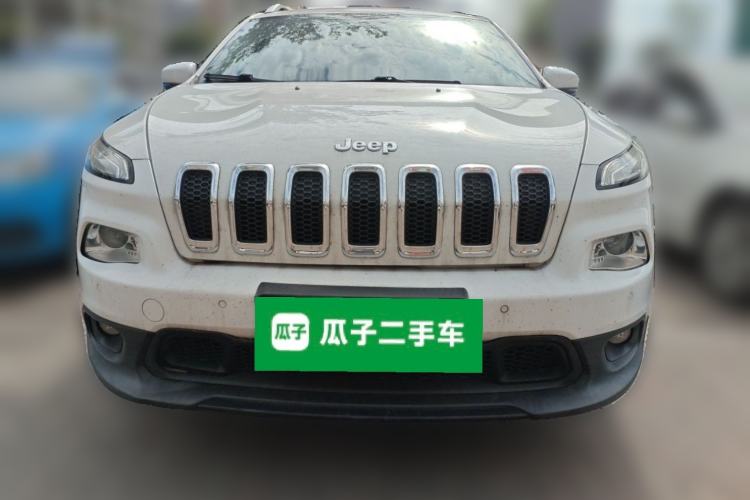 Used Jeep Cherokee 2016 2.0L Superior Edition Front
