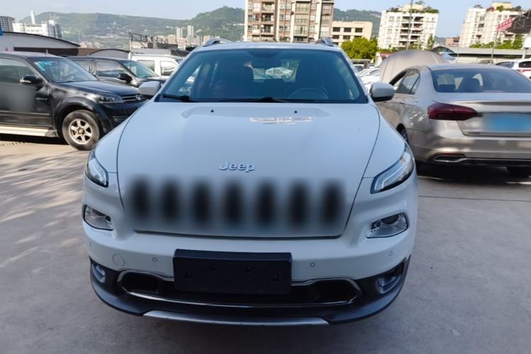 Used Jeep Cherokee 2016 2.4L Professional Smart Version Front