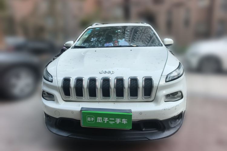 Used Jeep Cherokee 2016 2.0L Superior Edition Front