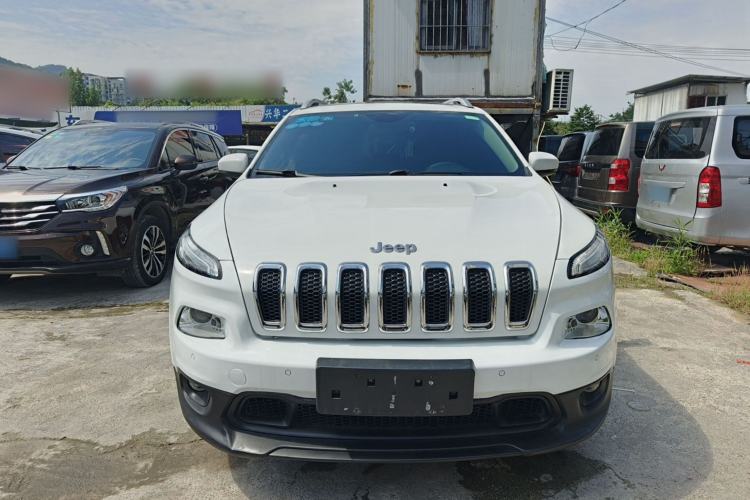 Used Jeep Cherokee 2016 2.0L Smart Version Front
