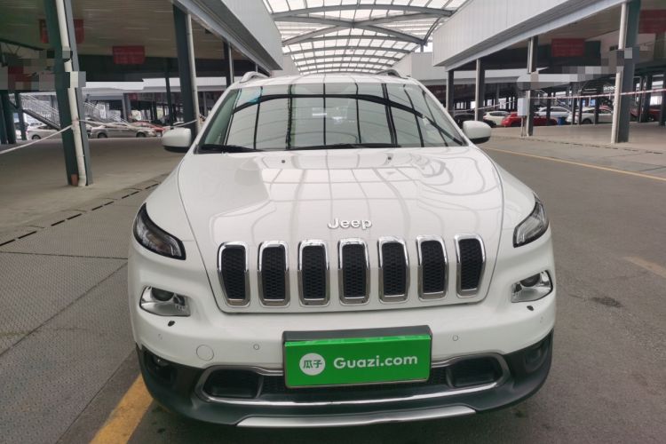 Used Jeep Cherokee 2016 2.4L Superior Edition Front