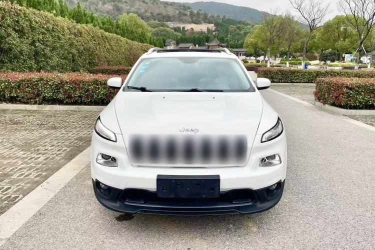 Used Jeep Cherokee 2016 2.0L Superior Edition Front