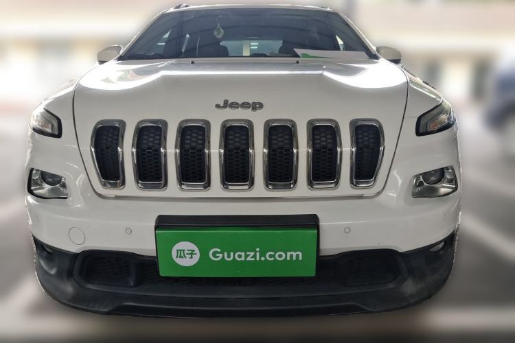 Used Jeep Cherokee 2016 2.0L Superior Edition Front