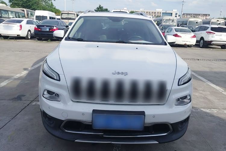Used Jeep Cherokee 2016 2.4L Professional Edition Front