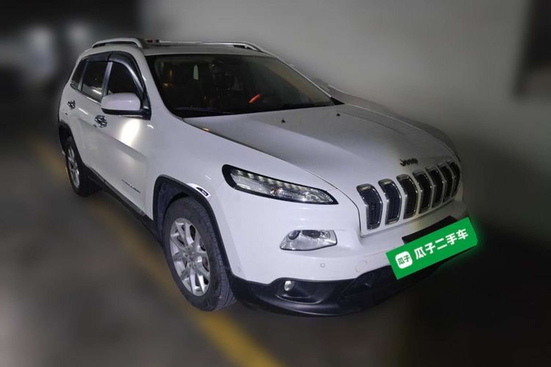 Used Jeep Cherokee 2016 2.4L Leading Edition Front Right 45 Deg