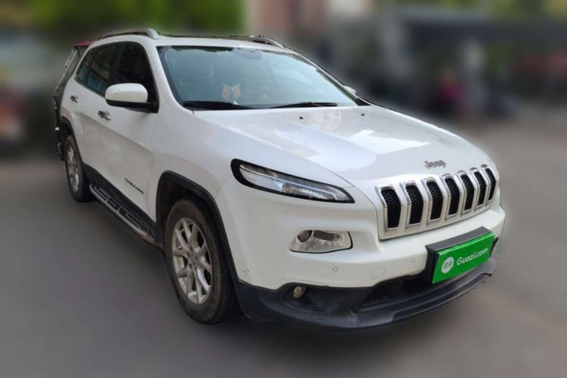 Used Jeep Cherokee 2016 2.0L Superior Edition Front Right 45 Deg