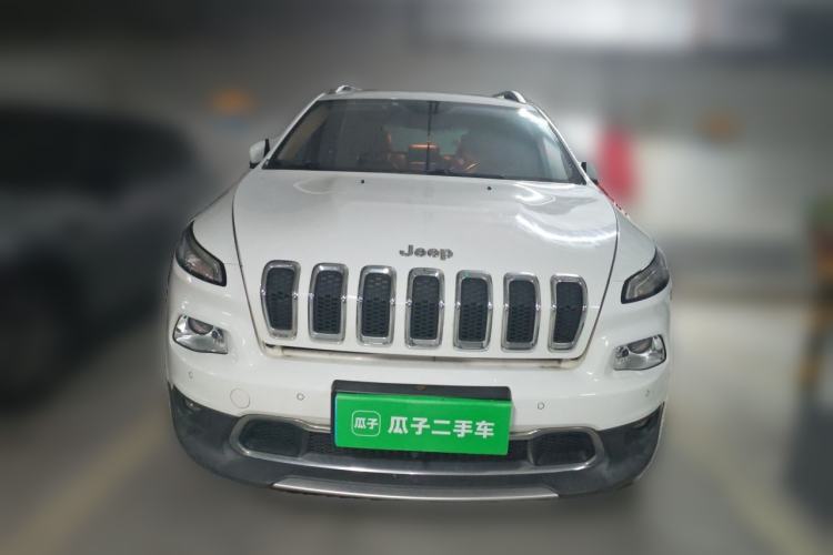 Used Jeep Cherokee 2016 2.4L Professional Edition Front