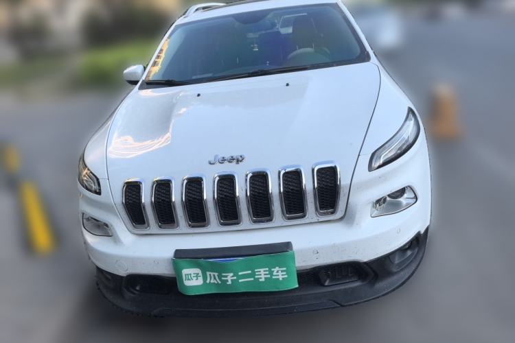 Used Jeep Cherokee 2016 2.0L Superior Edition Front