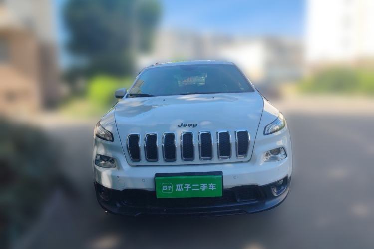 Used Jeep Cherokee 2016 2.0L Superior Edition Front