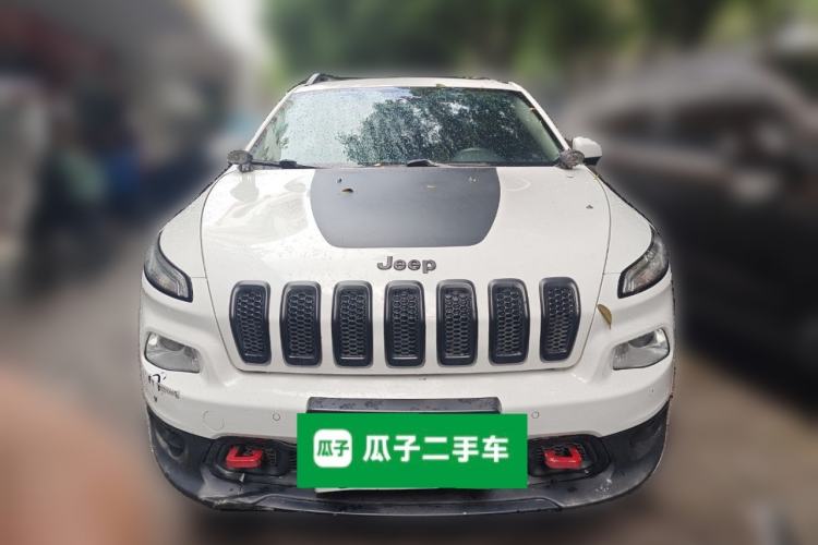 Used Jeep Cherokee 2016 2.4L Professional Smart Version Front