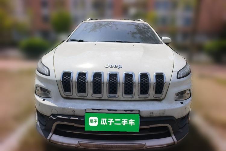 Used Jeep Cherokee 2016 2.4L All-in-One Edition Front