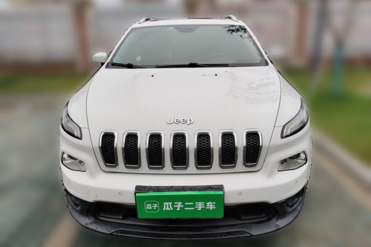 Used Jeep Cherokee 2016 2.4L Leading Smart Version Front