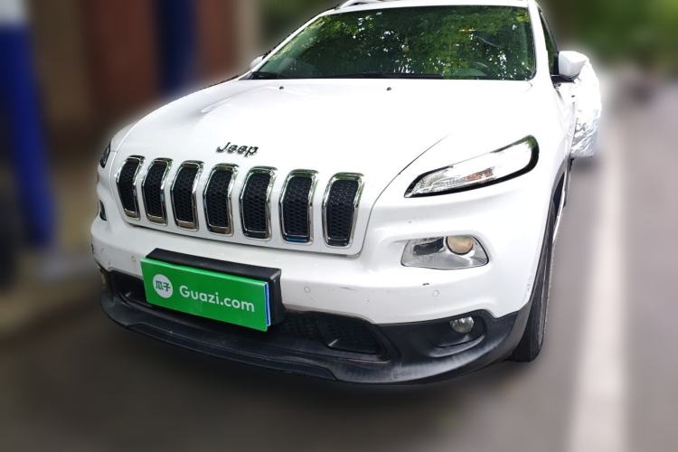 Used Jeep Cherokee 2016 2.4L Leading Edition Front