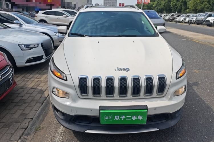 Used Jeep Cherokee 2016 2.0L Superior Edition Front