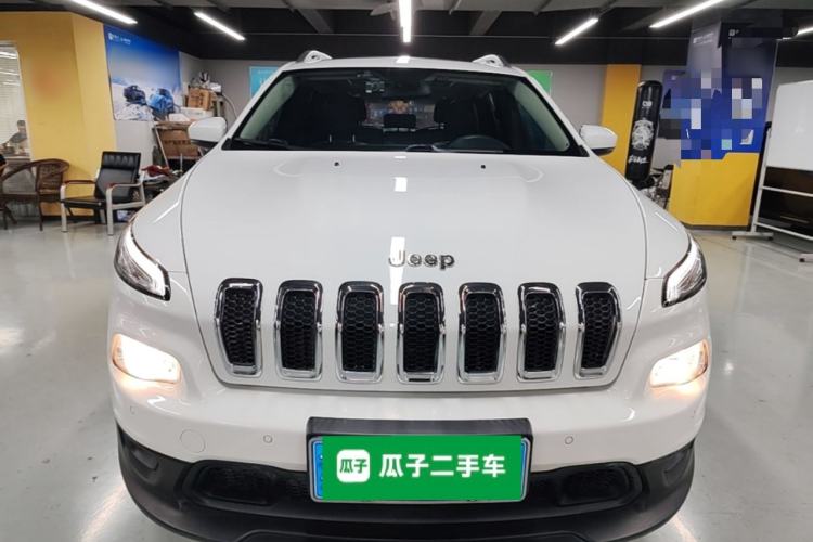 Used Jeep Cherokee 2016 2.4L Leading Smart Version Front