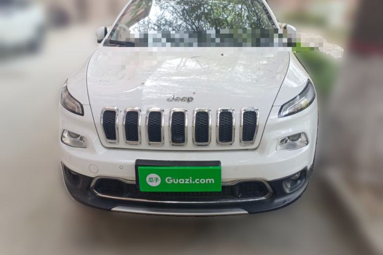 Used Jeep Cherokee 2016 2.4L Professional Edition Front
