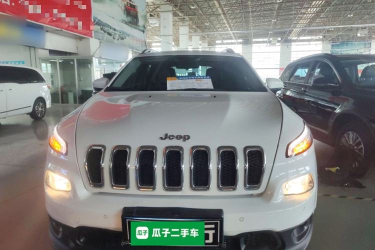 Used Jeep Cherokee 2016 2.4L Leading Smart Version Front