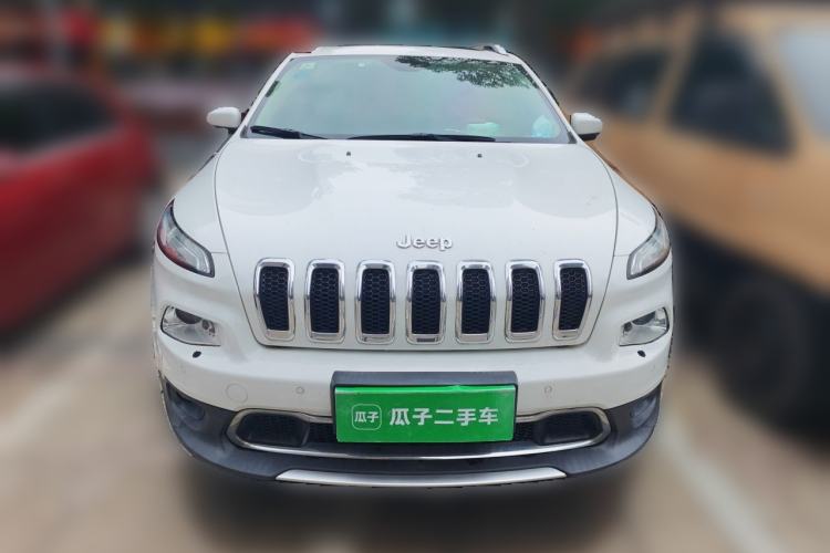 Used Jeep Cherokee 2016 2.4L Superior Edition Front