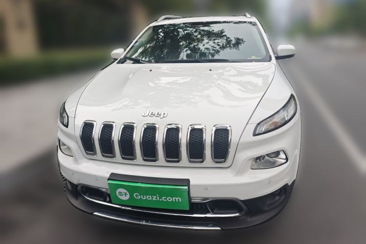 Used Jeep Cherokee 2016 2.4L Leading Smart Version Front