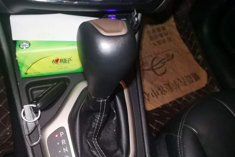 Used Jeep Cherokee 2016 2.0L Superior Edition Gear Lever