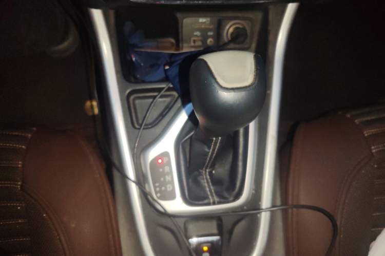 Used Jeep Cherokee 2016 2.4L Leading Smart Version Gear Lever