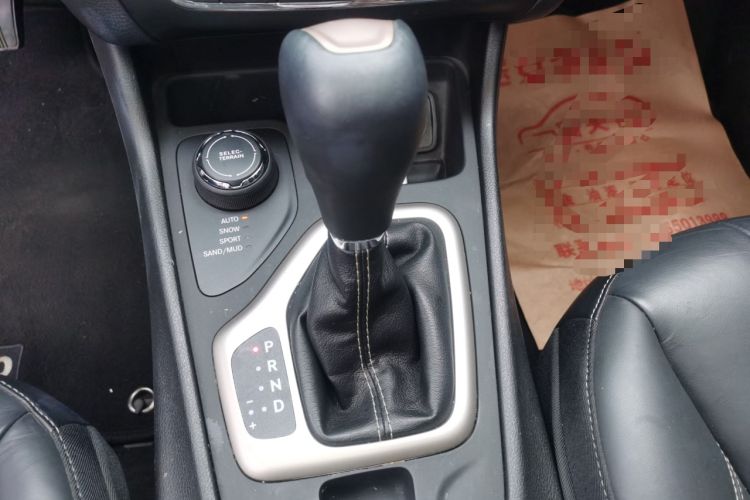 Used Jeep Cherokee 2016 2.4L Superior Edition Gear Lever