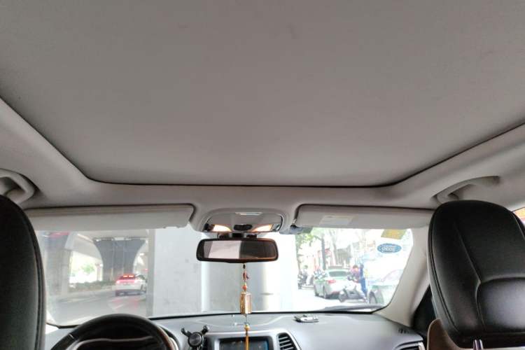 Used Jeep Cherokee 2016 2.4L Leading Smart Version Headliner