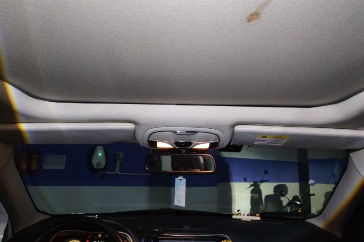 Used Jeep Cherokee 2016 2.4L Leading Edition Headliner