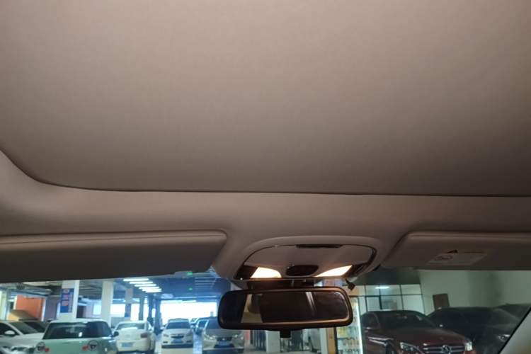 Used Jeep Cherokee 2016 2.4L Professional Edition Headliner