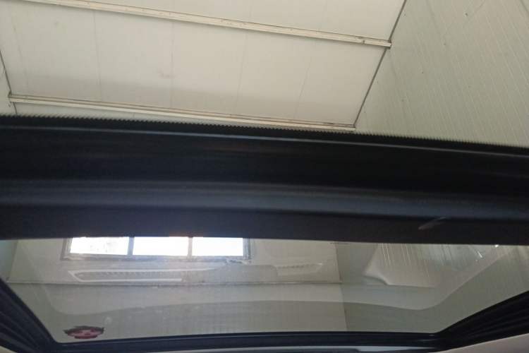 Used Jeep Cherokee 2016 2.0L Superior Edition Headliner