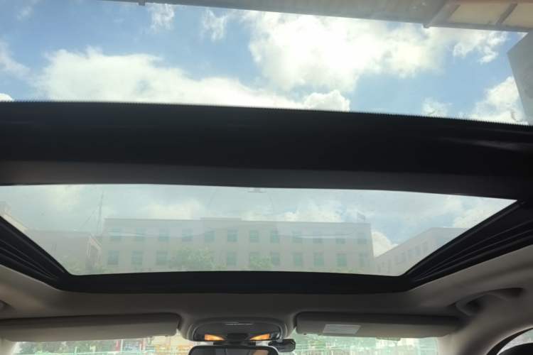Used Jeep Cherokee 2016 2.0L Leading Edition Headliner