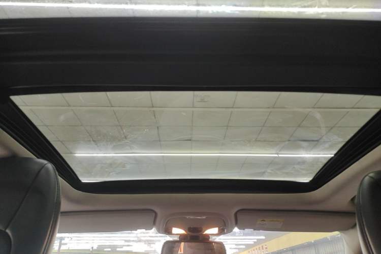 Used Jeep Cherokee 2016 2.4L Leading Edition Headliner