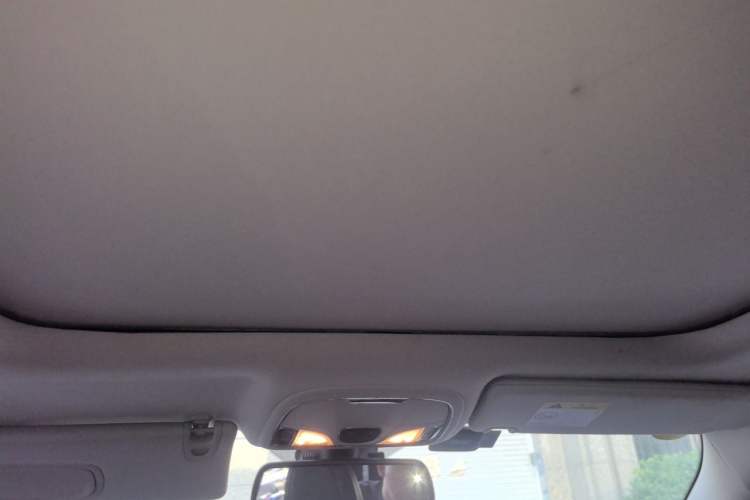 Used Jeep Cherokee 2016 2.0L Superior Edition Headliner