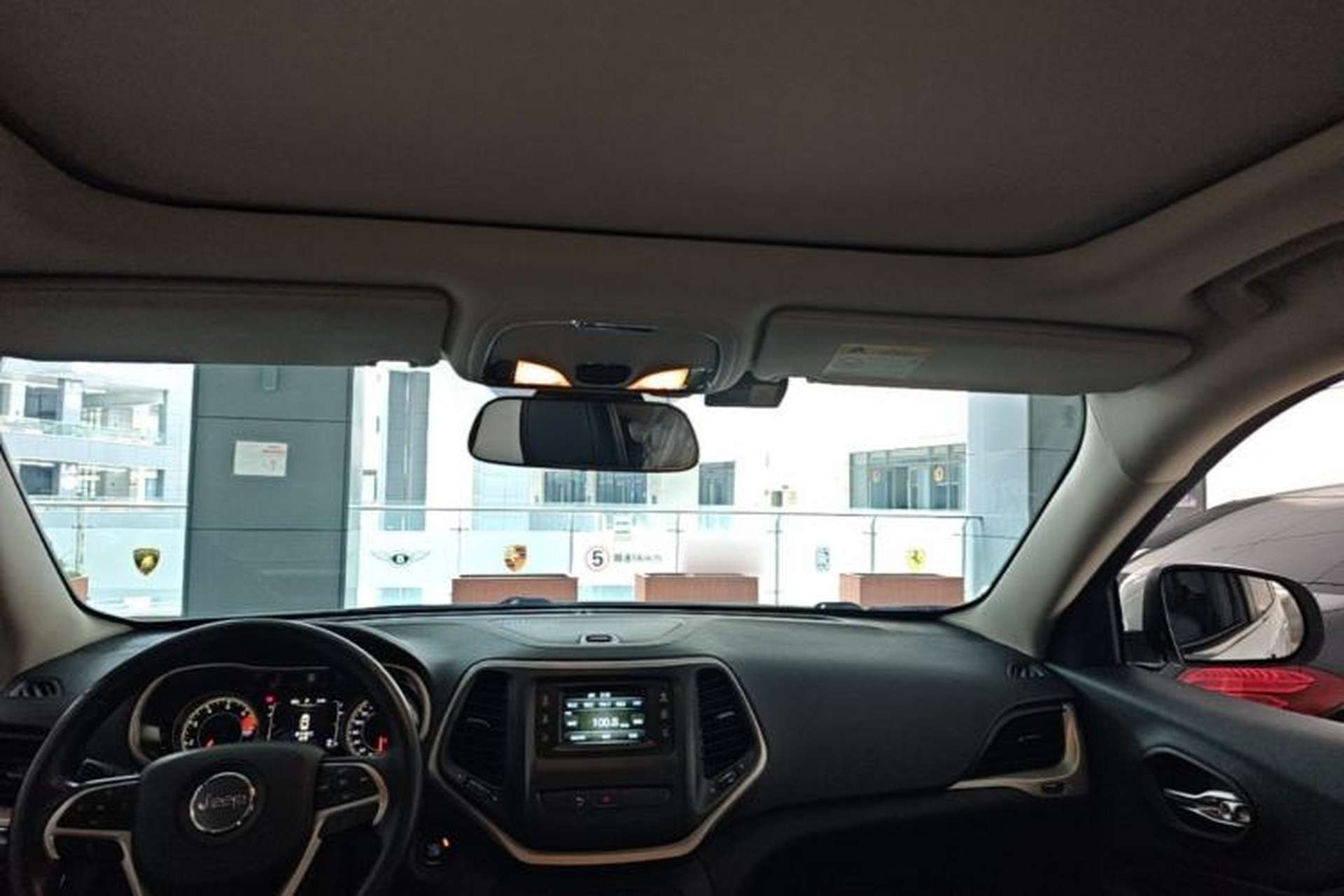 Used Jeep Cherokee 2016 2.4L Leading Edition Headliner