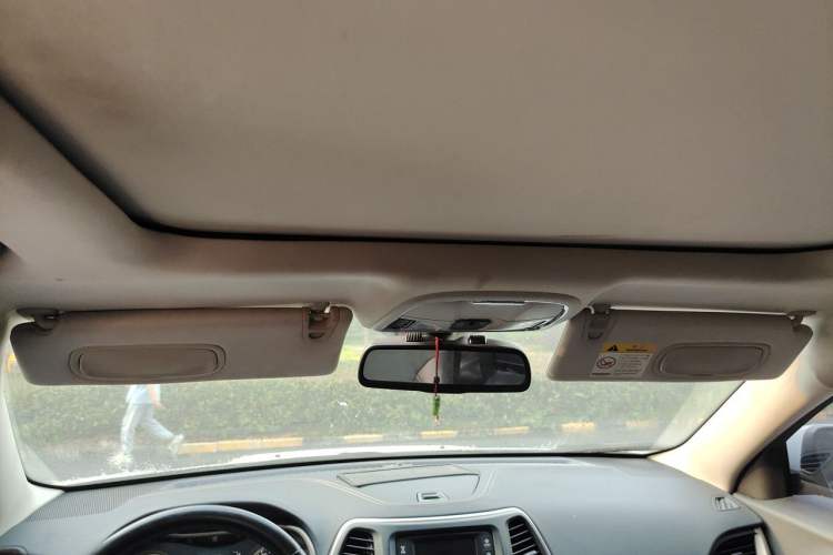 Used Jeep Cherokee 2016 2.4L Leading Edition Headliner