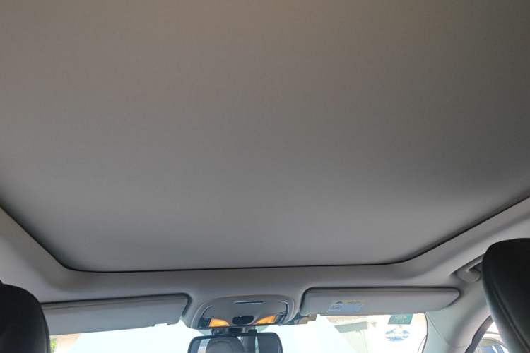 Used Jeep Cherokee 2016 2.4L Professional Smart Version Headliner