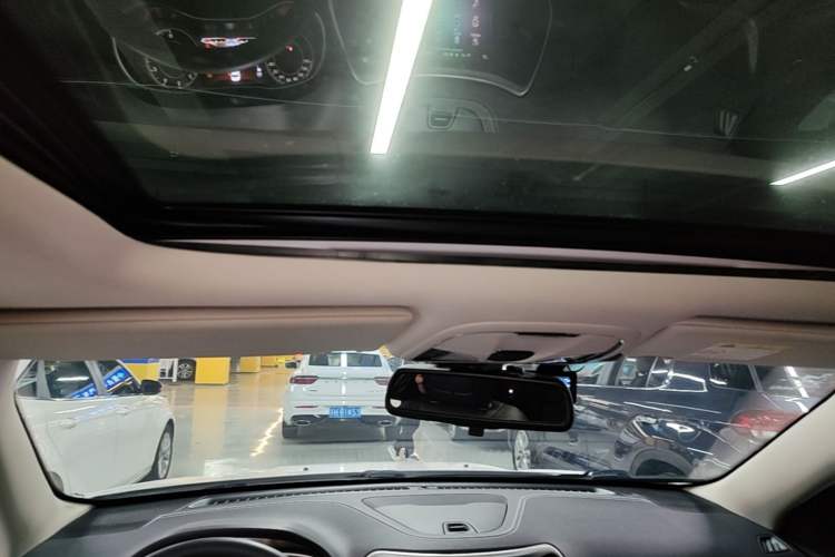 Used Jeep Cherokee 2016 2.4L Leading Smart Version Headliner