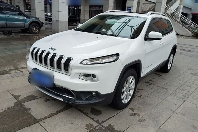 Used Jeep Cherokee 2016 2.4L Professional Smart Version Guazi used car, China used car export, Used car for sale, Used  cars, Cheapest cars for sale