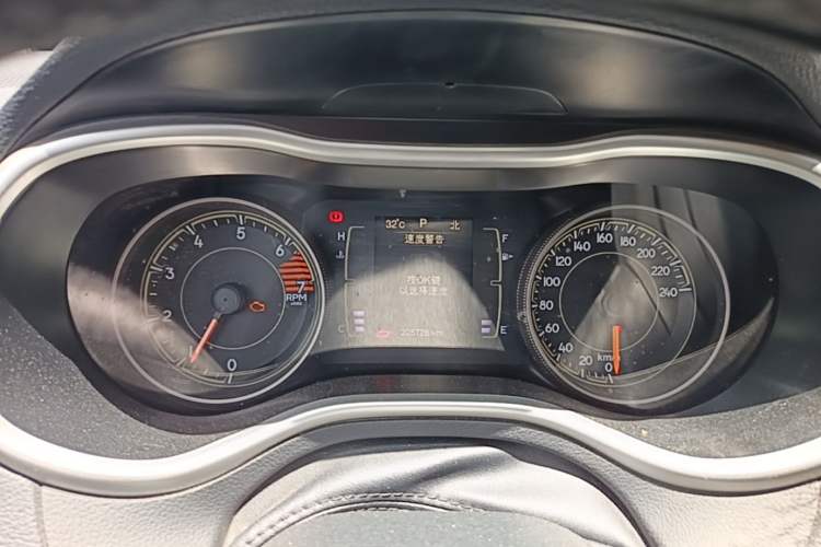 Used Jeep Cherokee 2016 2.4L Leading Edition Instrument Cluster
