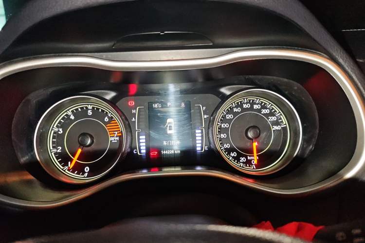 Used Jeep Cherokee 2016 2.4L Leading Edition Instrument Cluster