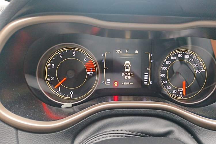 Used Jeep Cherokee 2016 2.4L Leading Edition Instrument Cluster