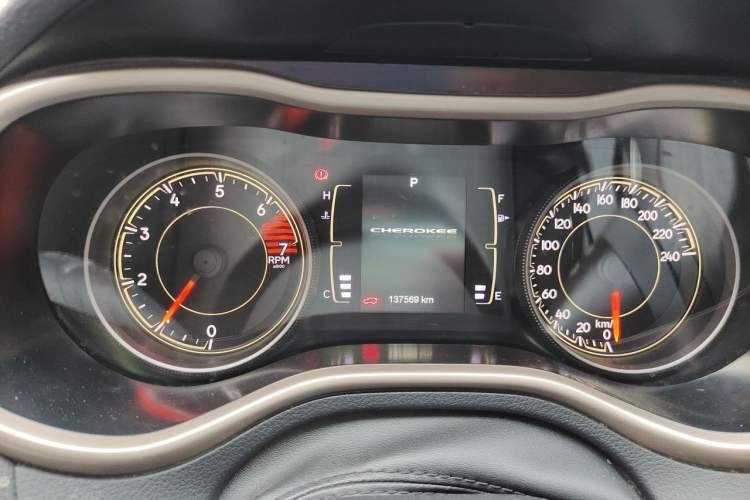 Used Jeep Cherokee 2016 2.4L Leading Edition Instrument Cluster