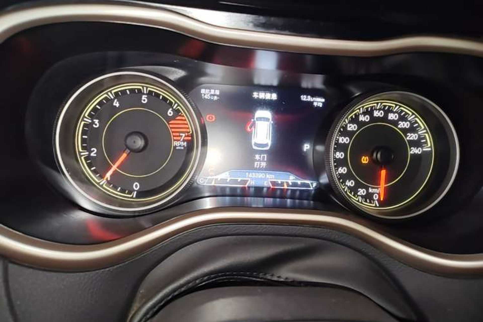 Used Jeep Cherokee 2016 2.0L Superior Edition Instrument Cluster