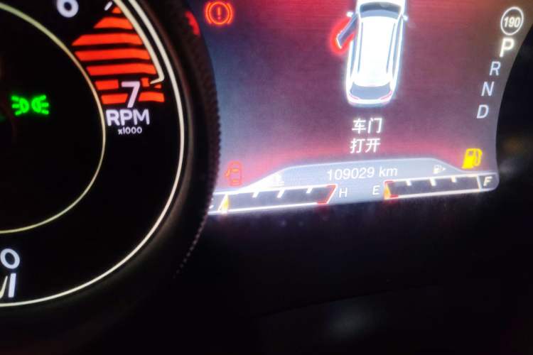 Used Jeep Cherokee 2016 2.4L Superior Edition Instrument Cluster