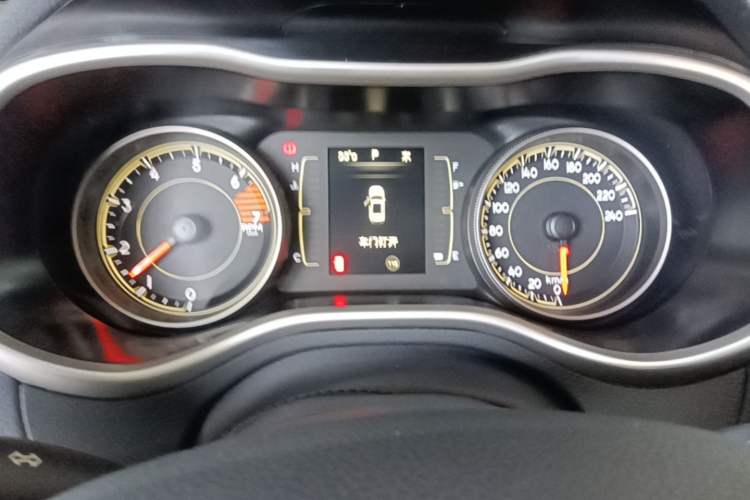 Used Jeep Cherokee 2016 2.4L Leading Edition Instrument Cluster