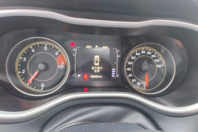 Used Jeep Cherokee 2016 2.4L Leading Edition Instrument Cluster