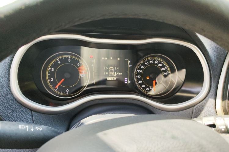 Used Jeep Cherokee 2016 2.4L Leading Edition Instrument Cluster
