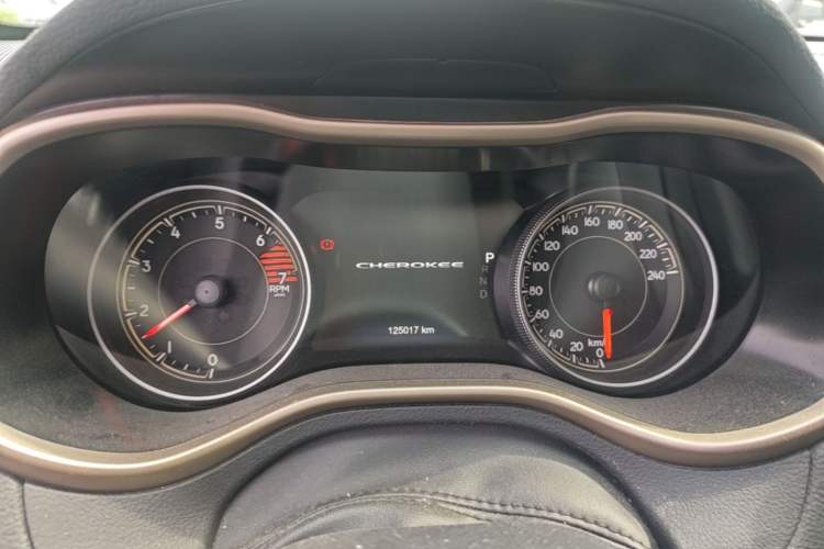 Used Jeep Cherokee 2016 2.0L Superior Edition Instrument Cluster